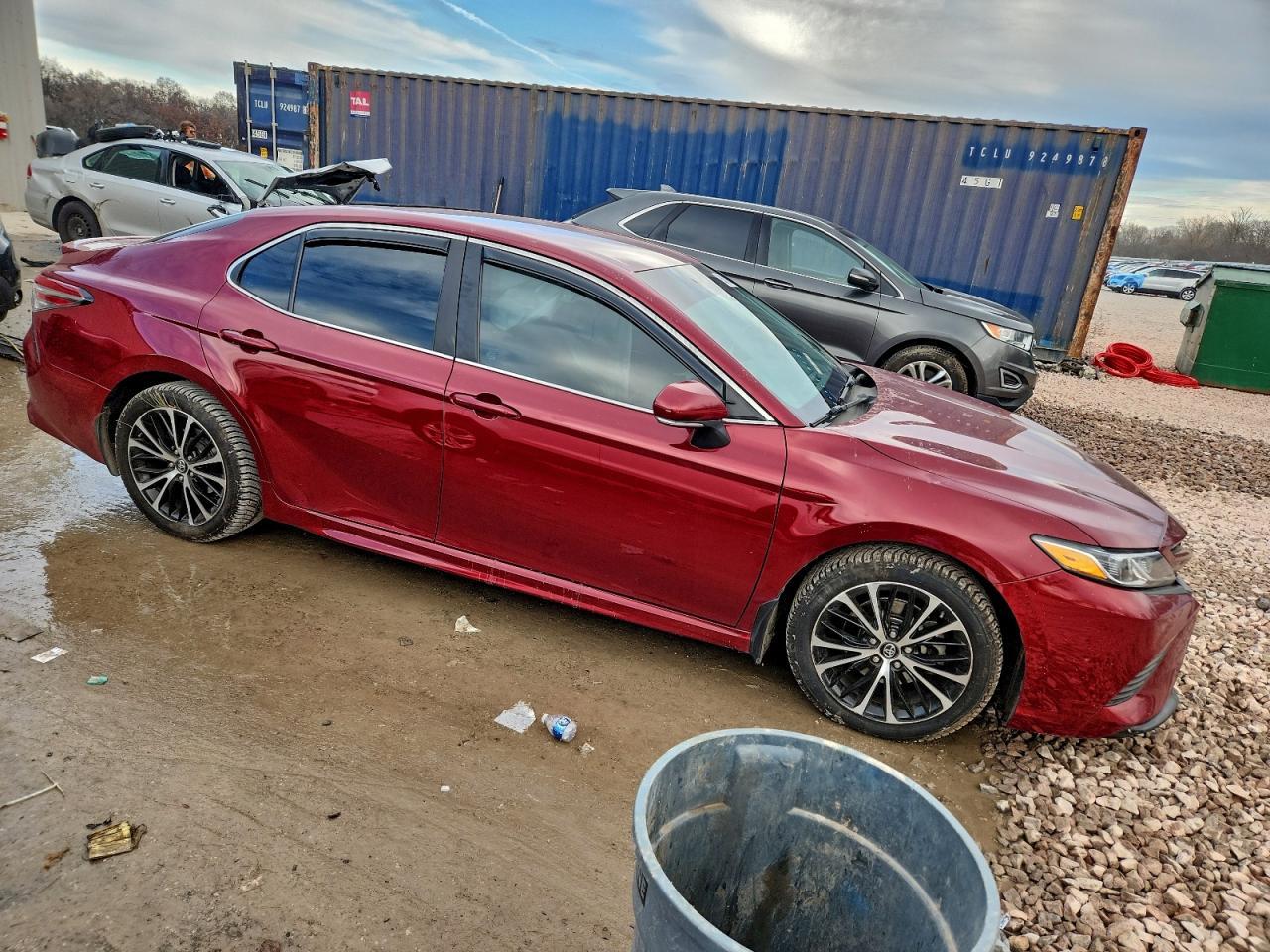 2018 TOYOTA CAMRY