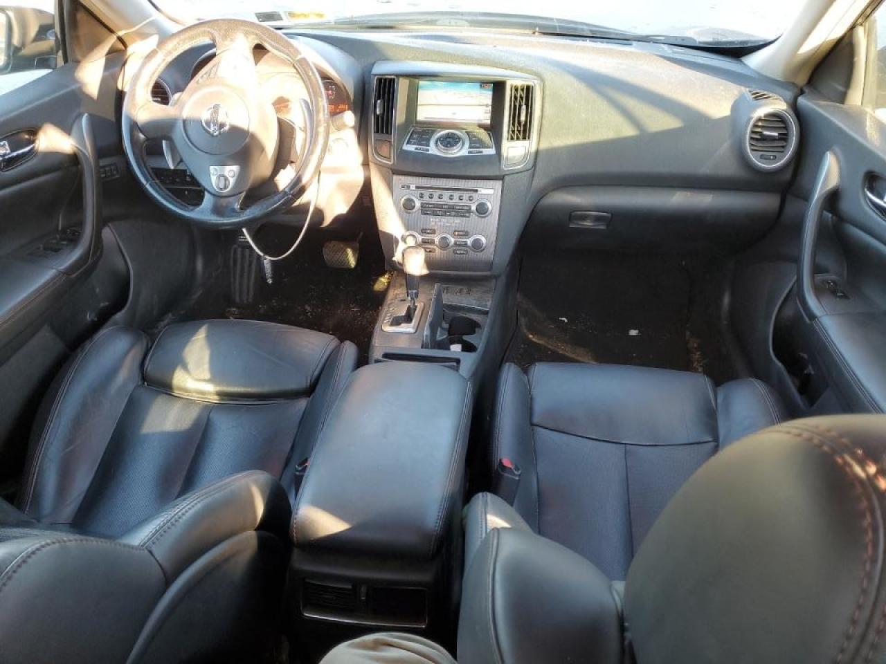 2010 NISSAN Maxima