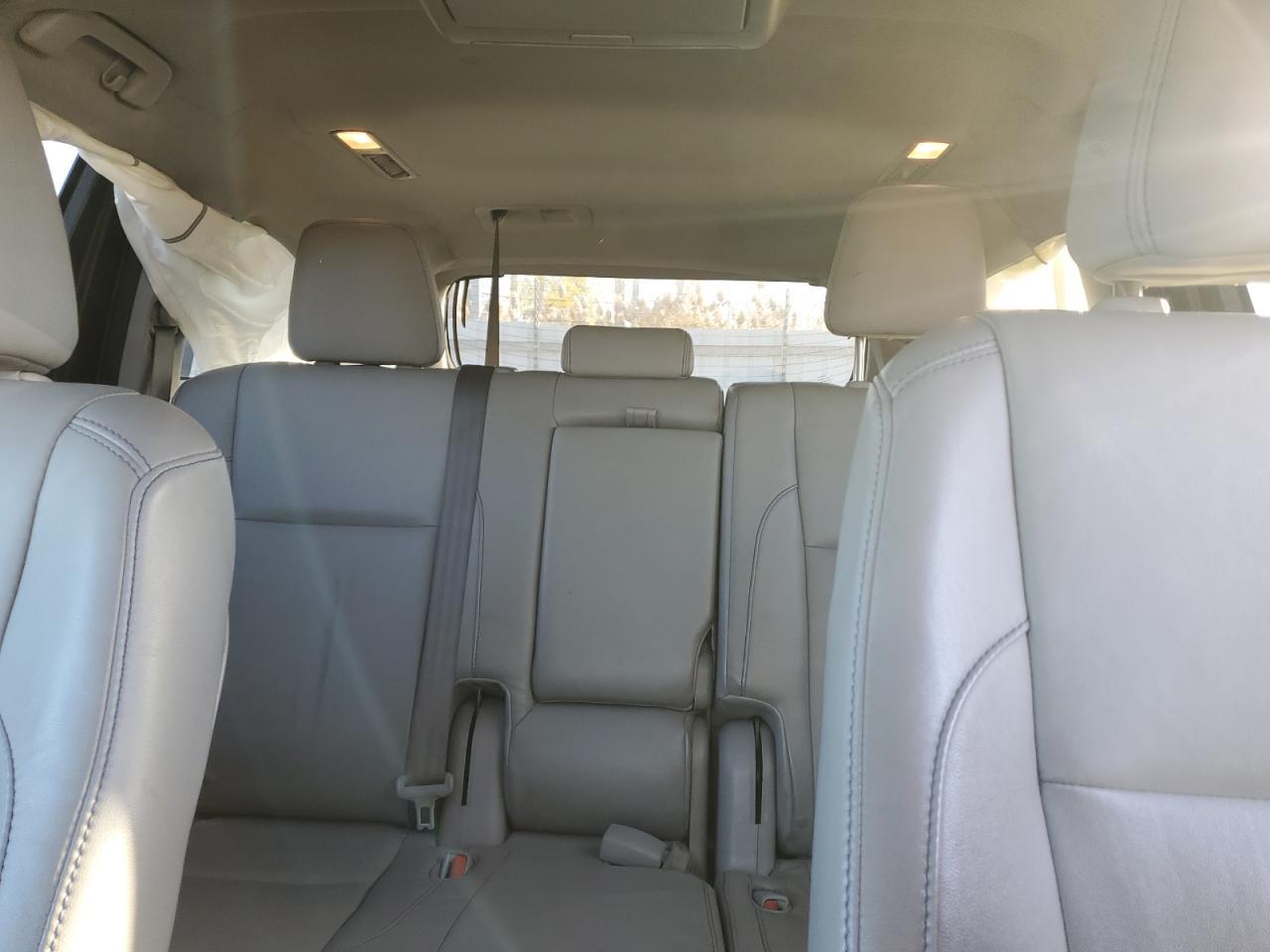 2015 TOYOTA HIGHLANDER