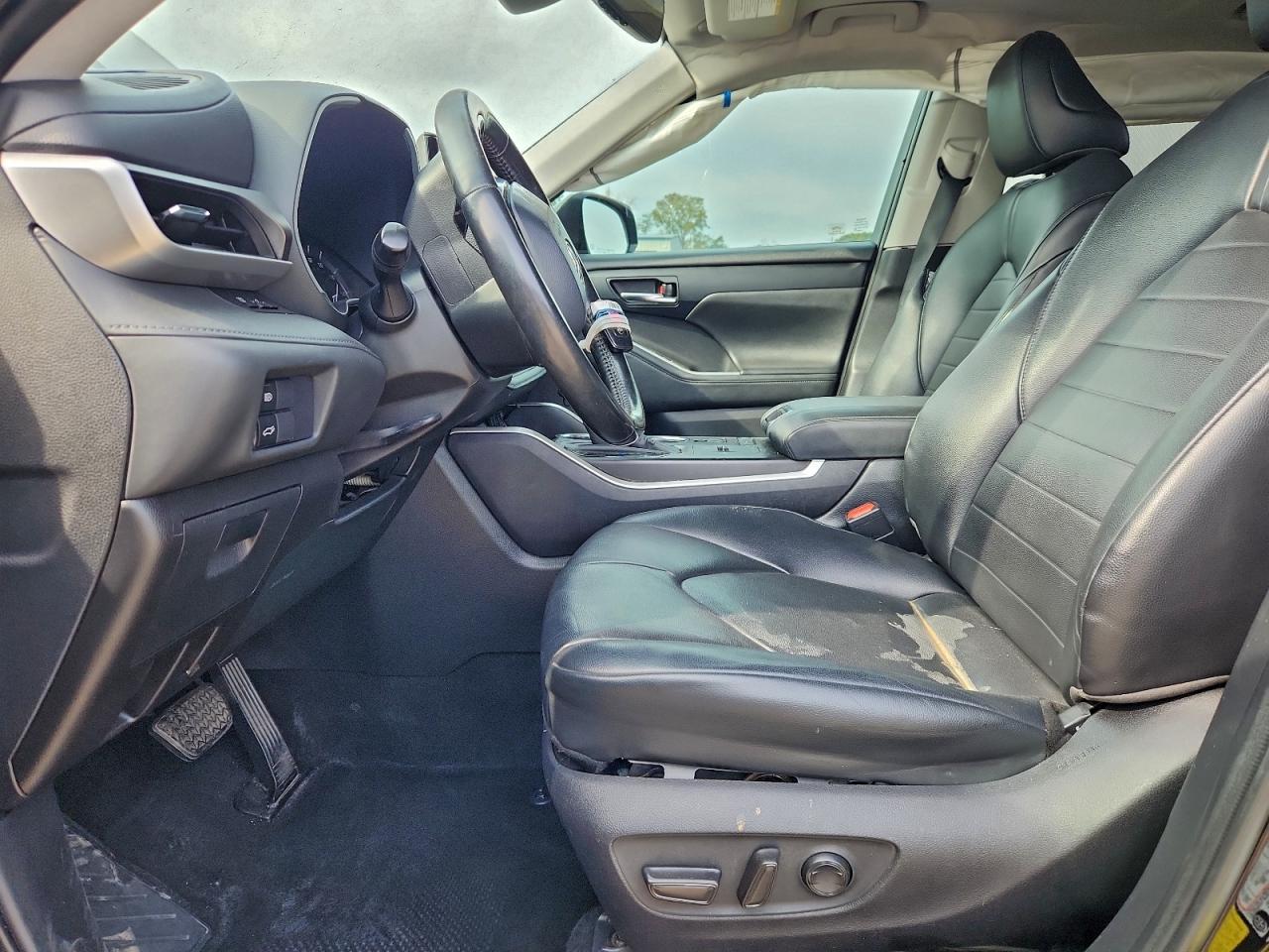 2020 TOYOTA HIGHLANDER