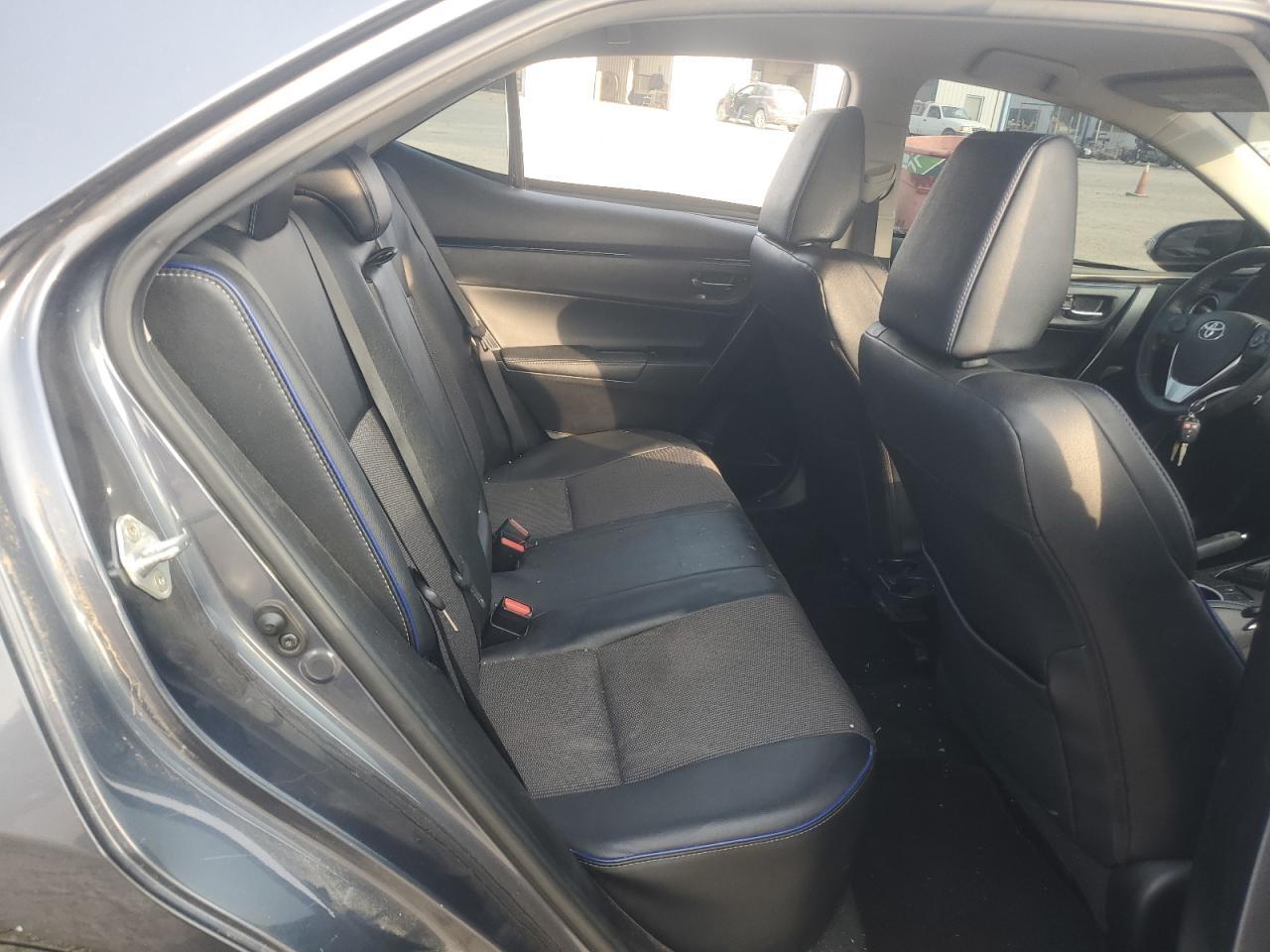 2017 TOYOTA COROLLA