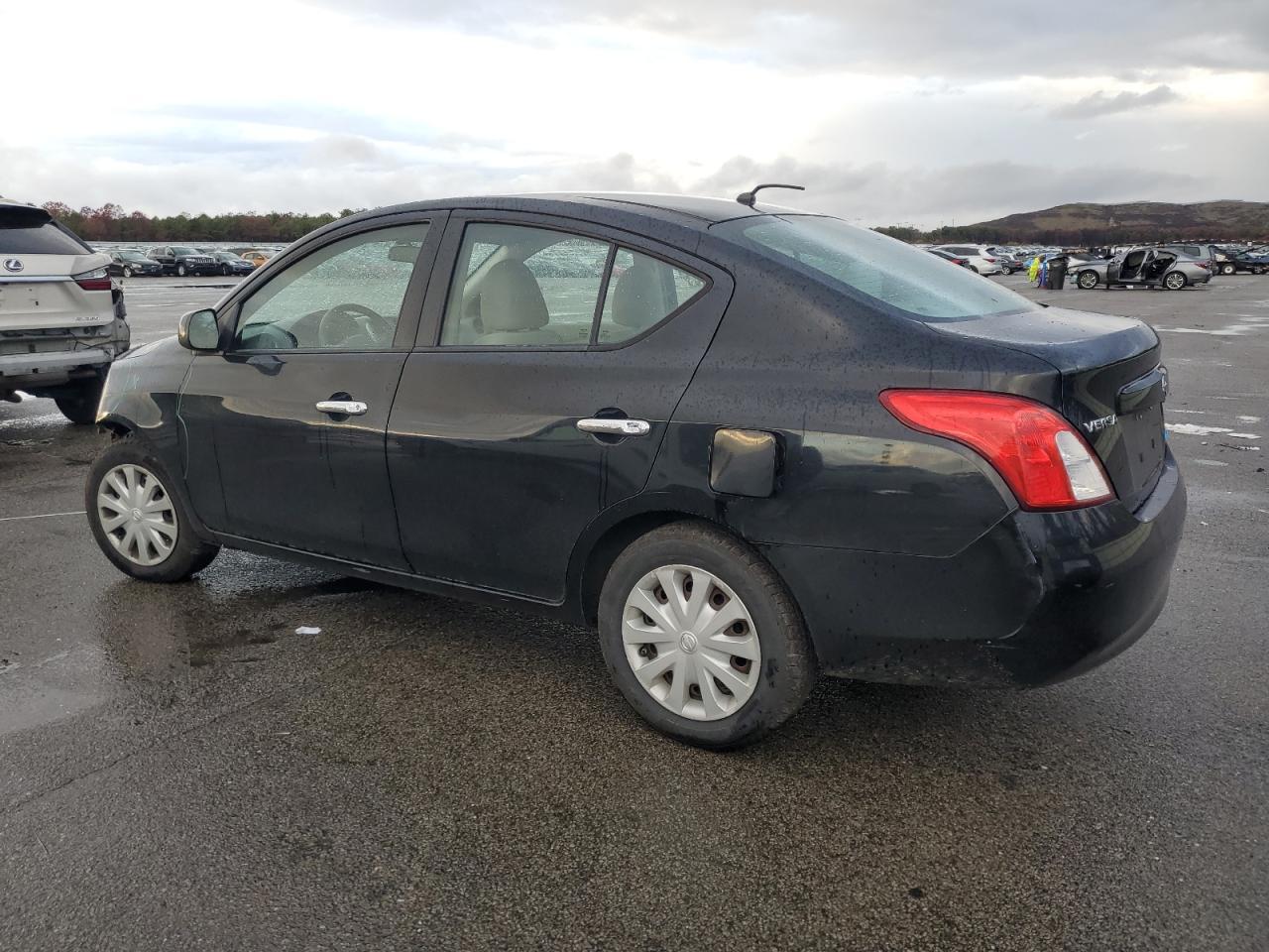 2012 NISSAN VERSA