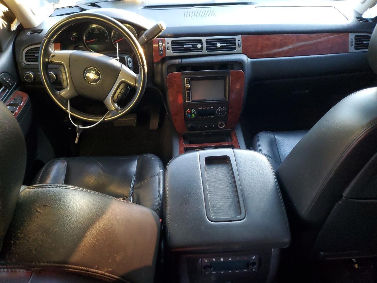 2010 CHEVROLET Tahoe