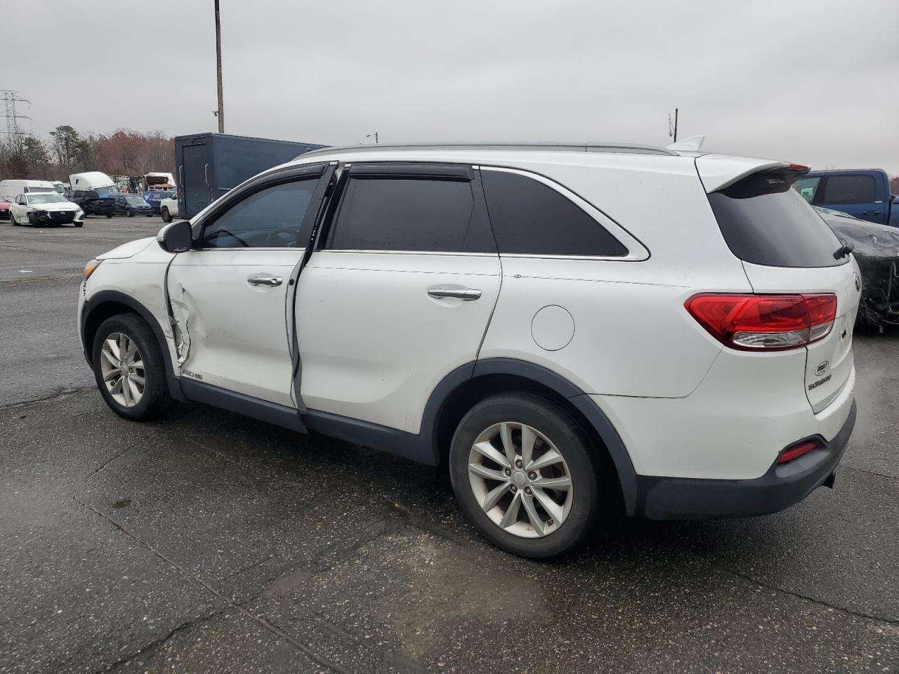2016 KIA SORENTO