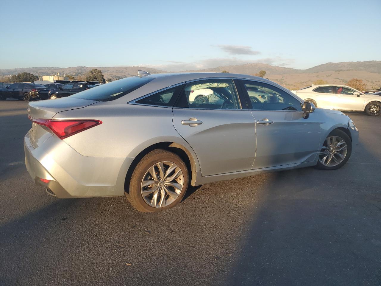 2022 TOYOTA Avalon
