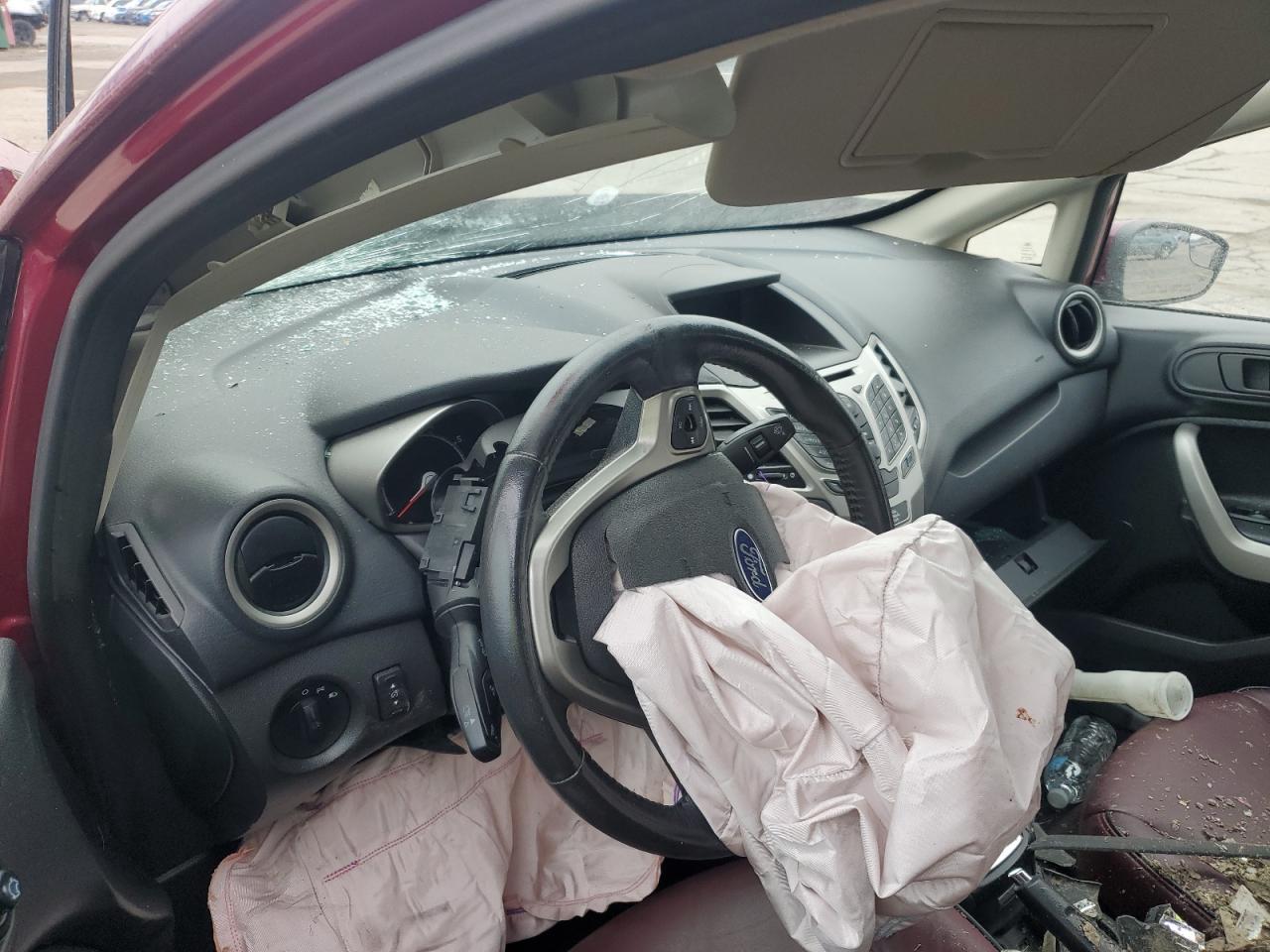 2011 FORD Fiesta
