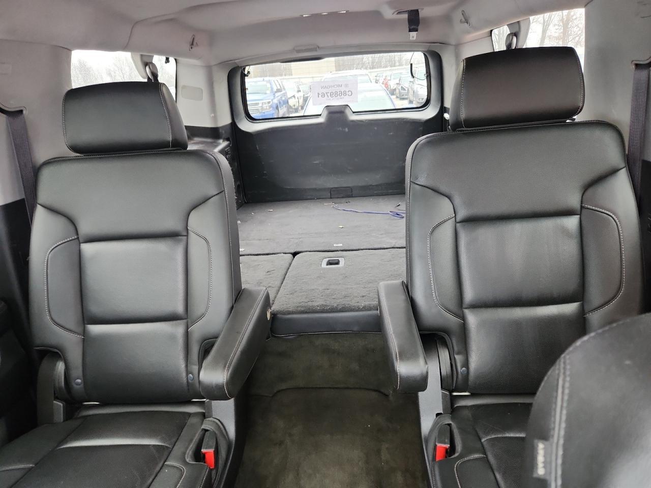 2015 CHEVROLET Suburban