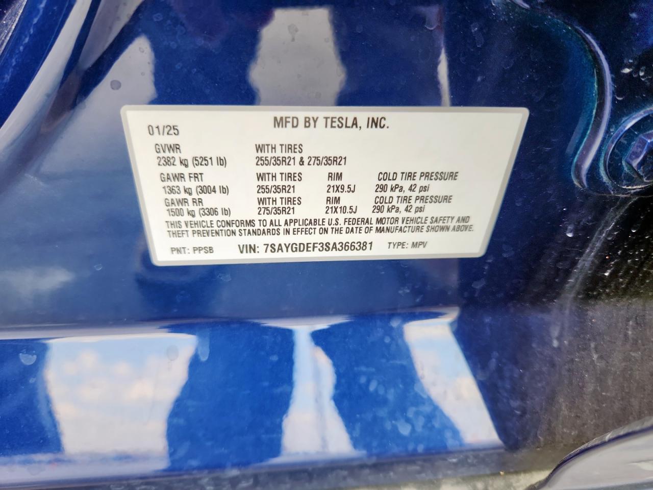 2025 TESLA MODEL Y