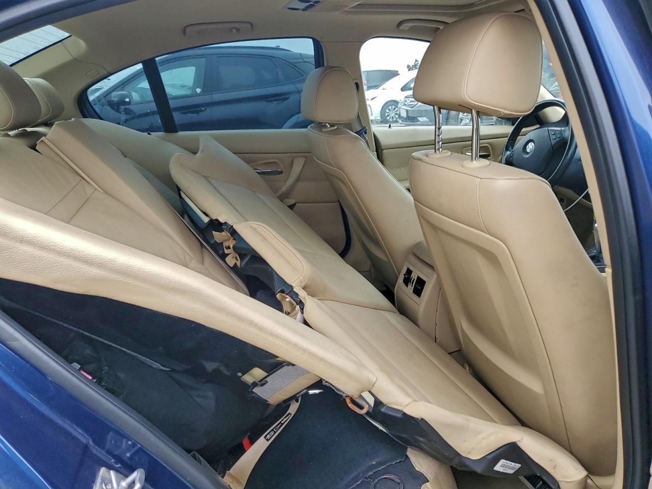 2011 BMW 3 SERIES