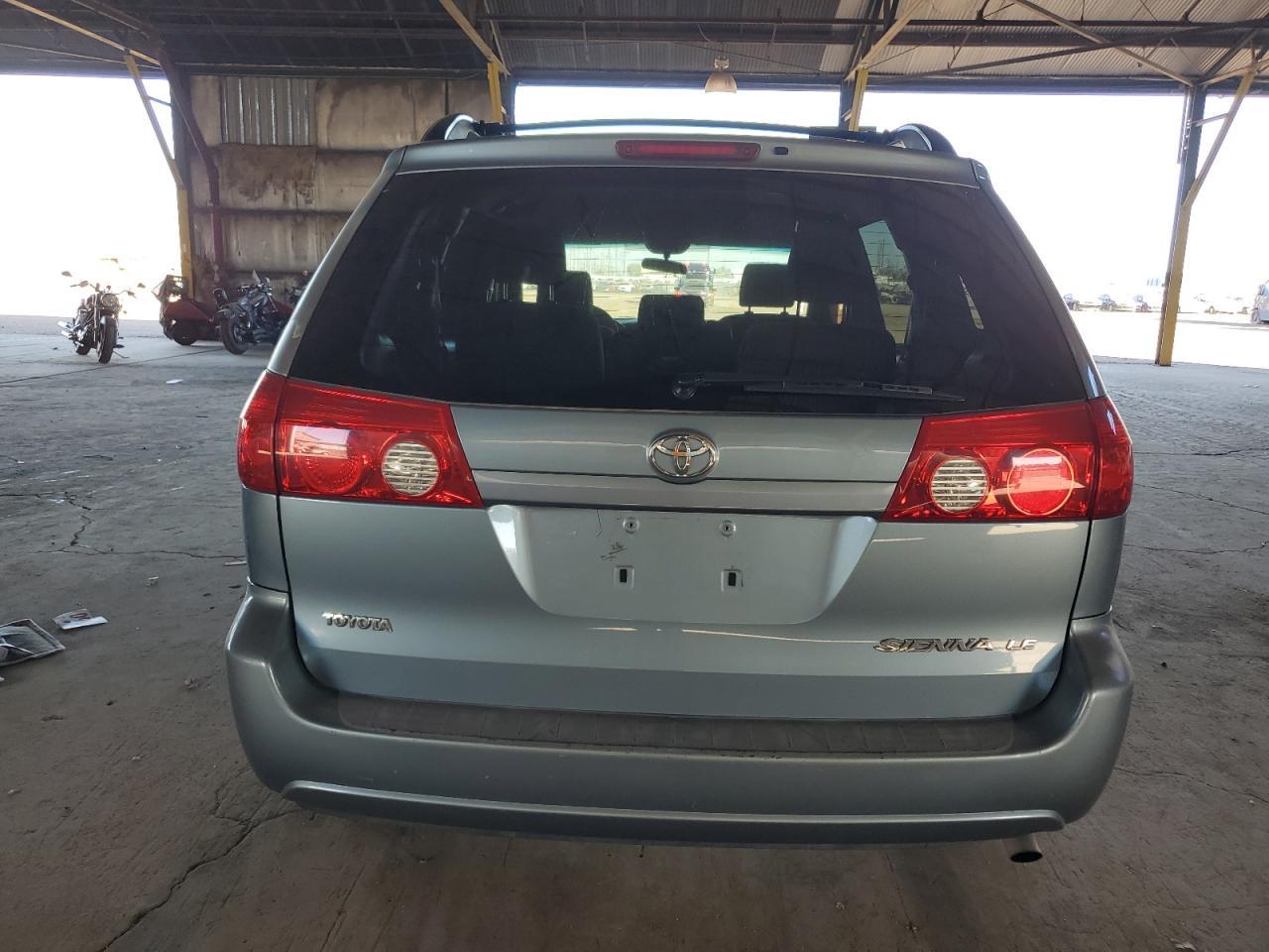 2006 TOYOTA SIENNA