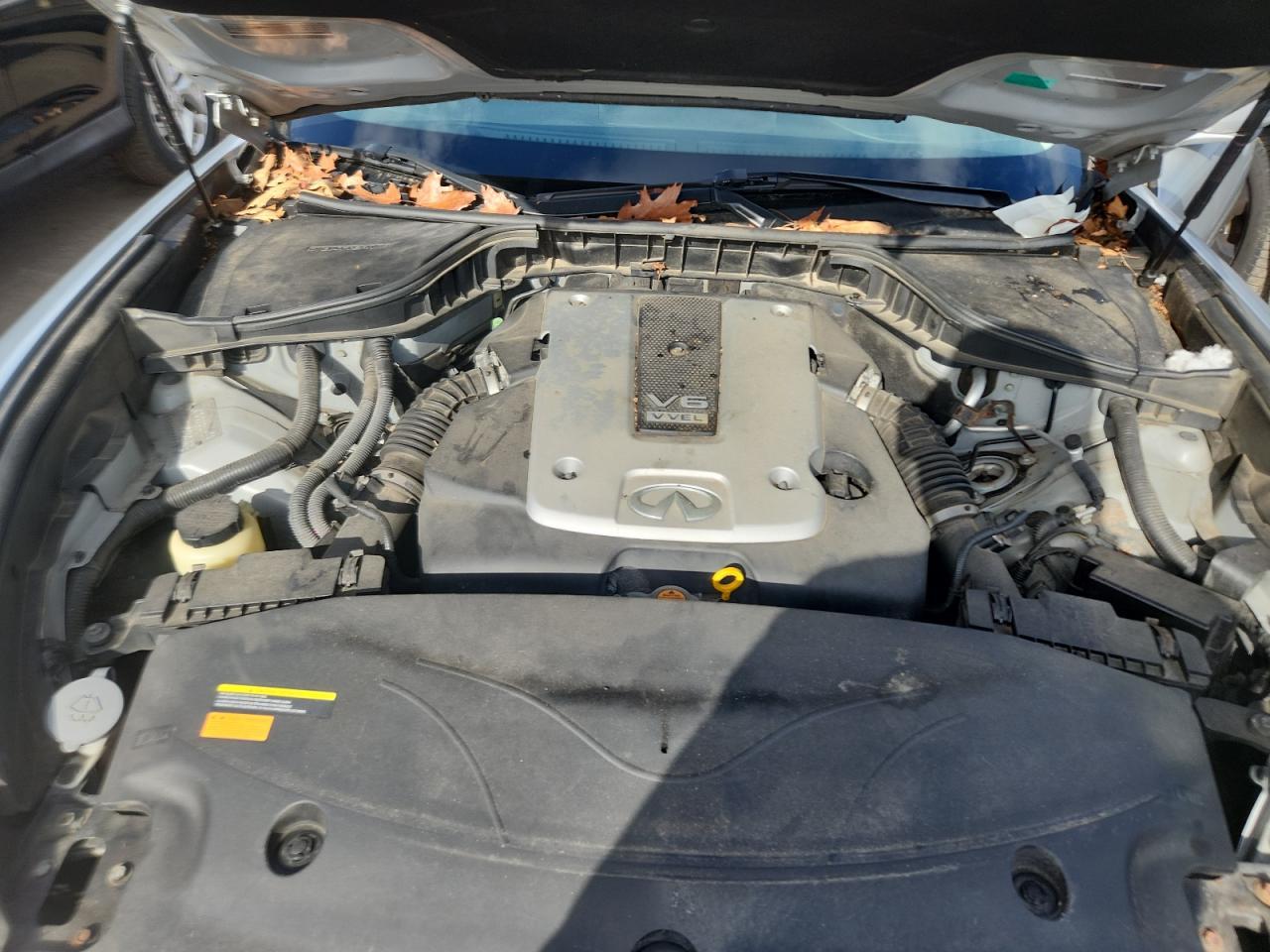 2011 INFINITI M37