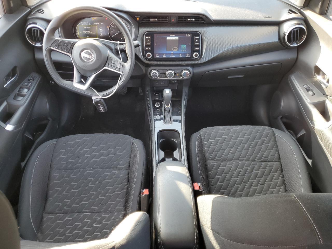 2023 NISSAN KICKS