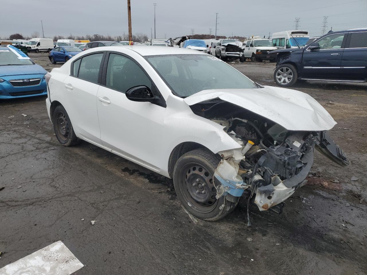 2013 MAZDA 3