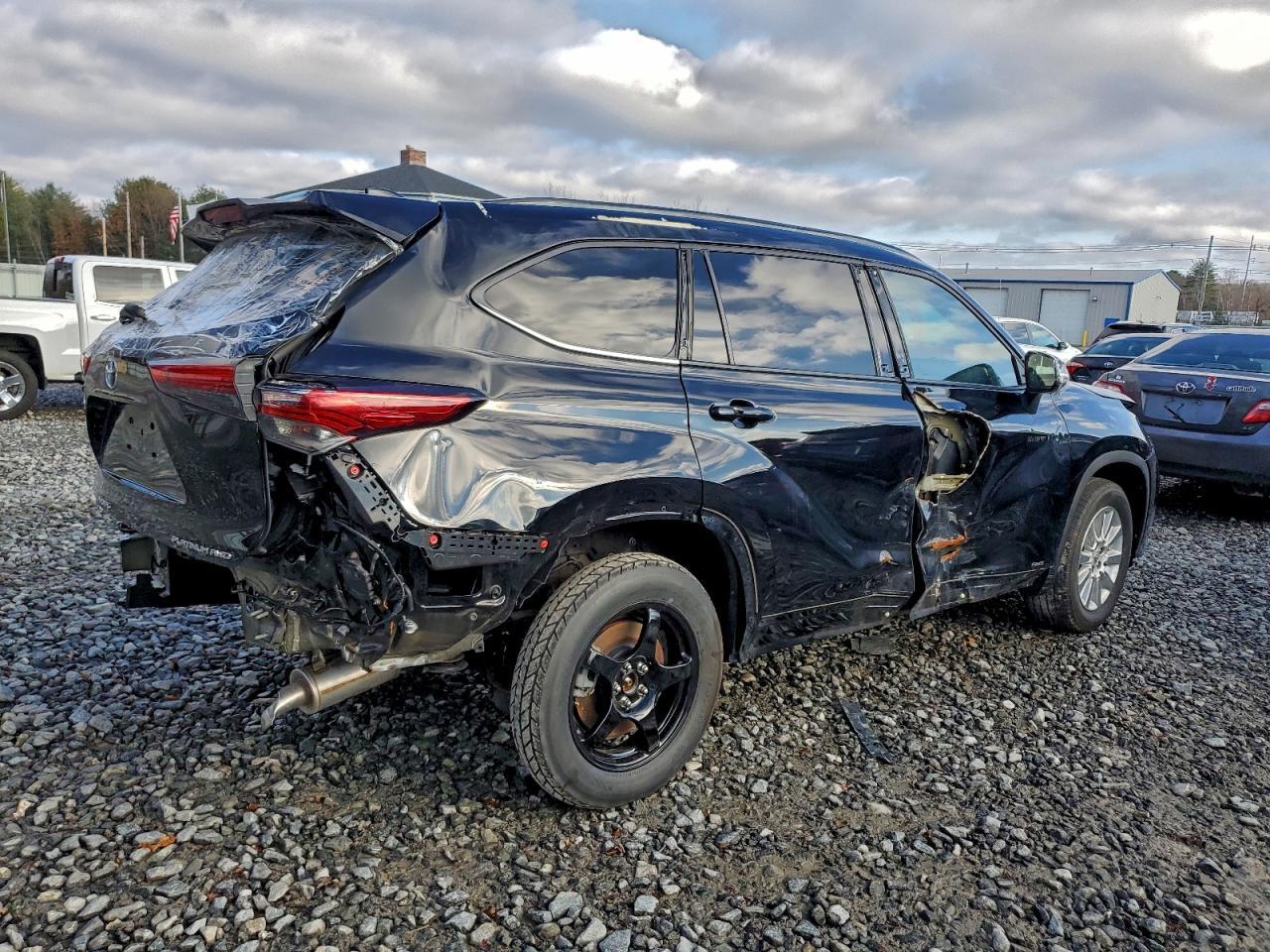 2021 TOYOTA HIGHLANDER
