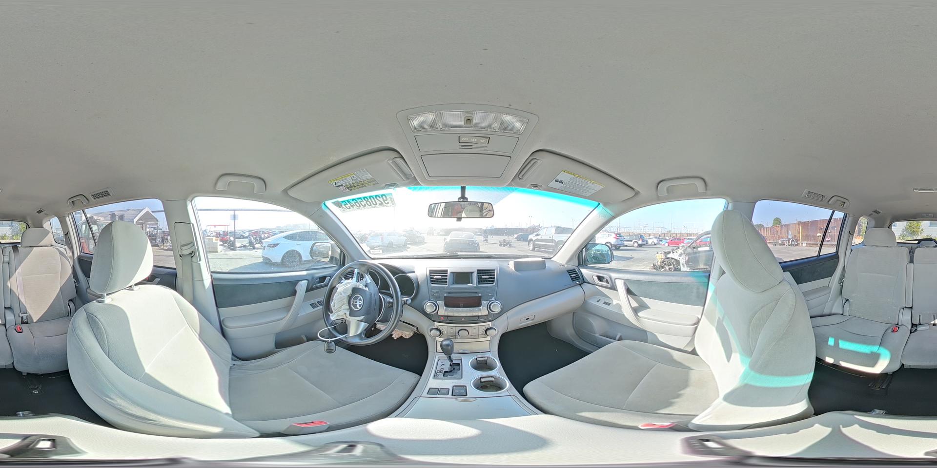 2012 TOYOTA HIGHLANDER