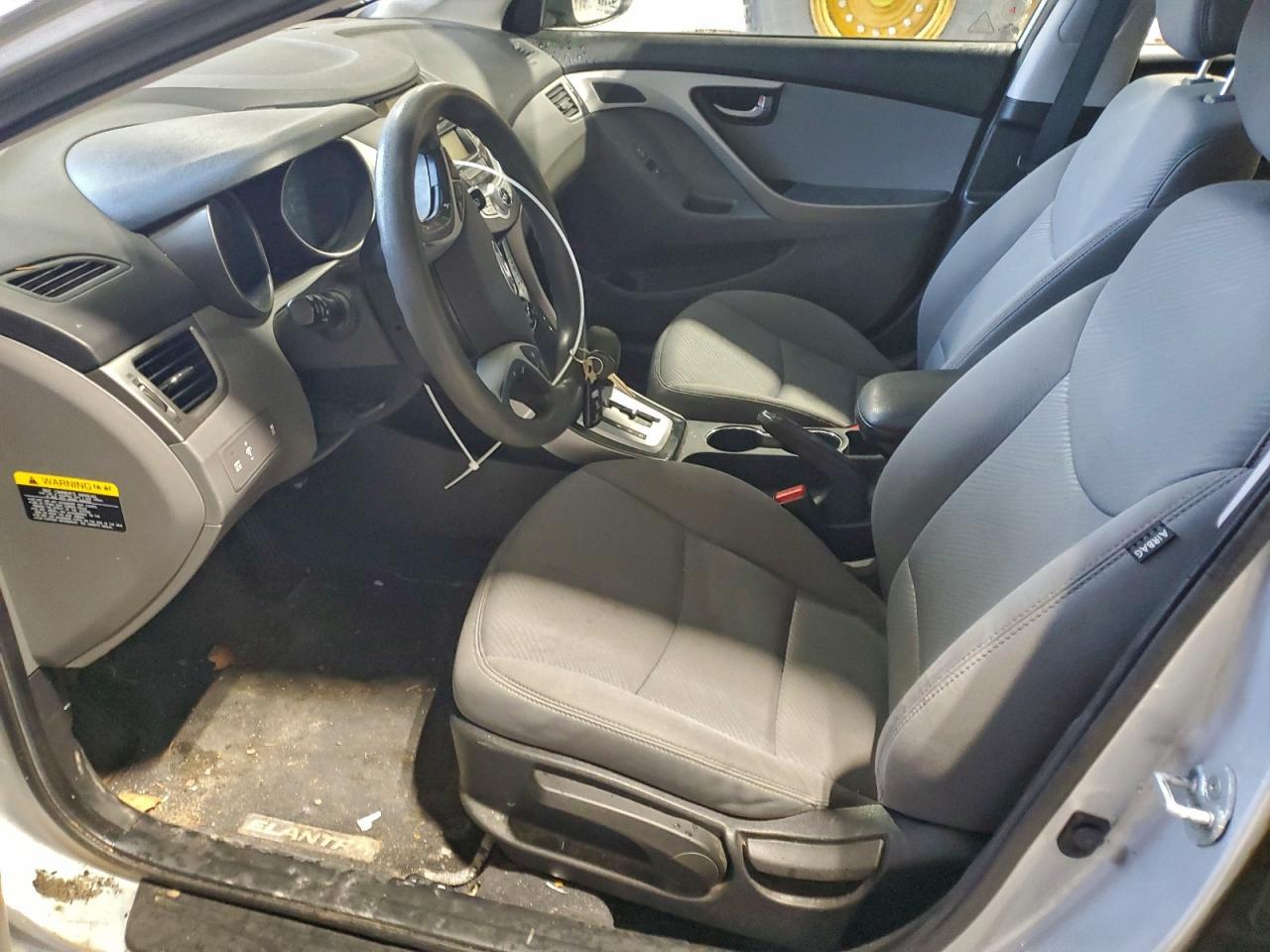 2012 HYUNDAI ELANTRA