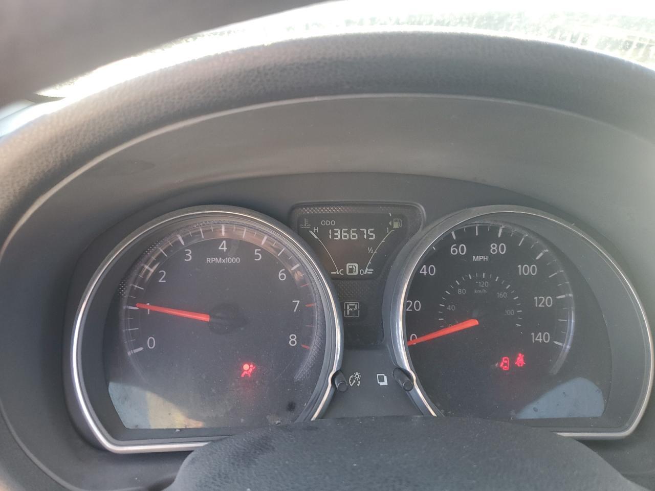 2015 NISSAN VERSA