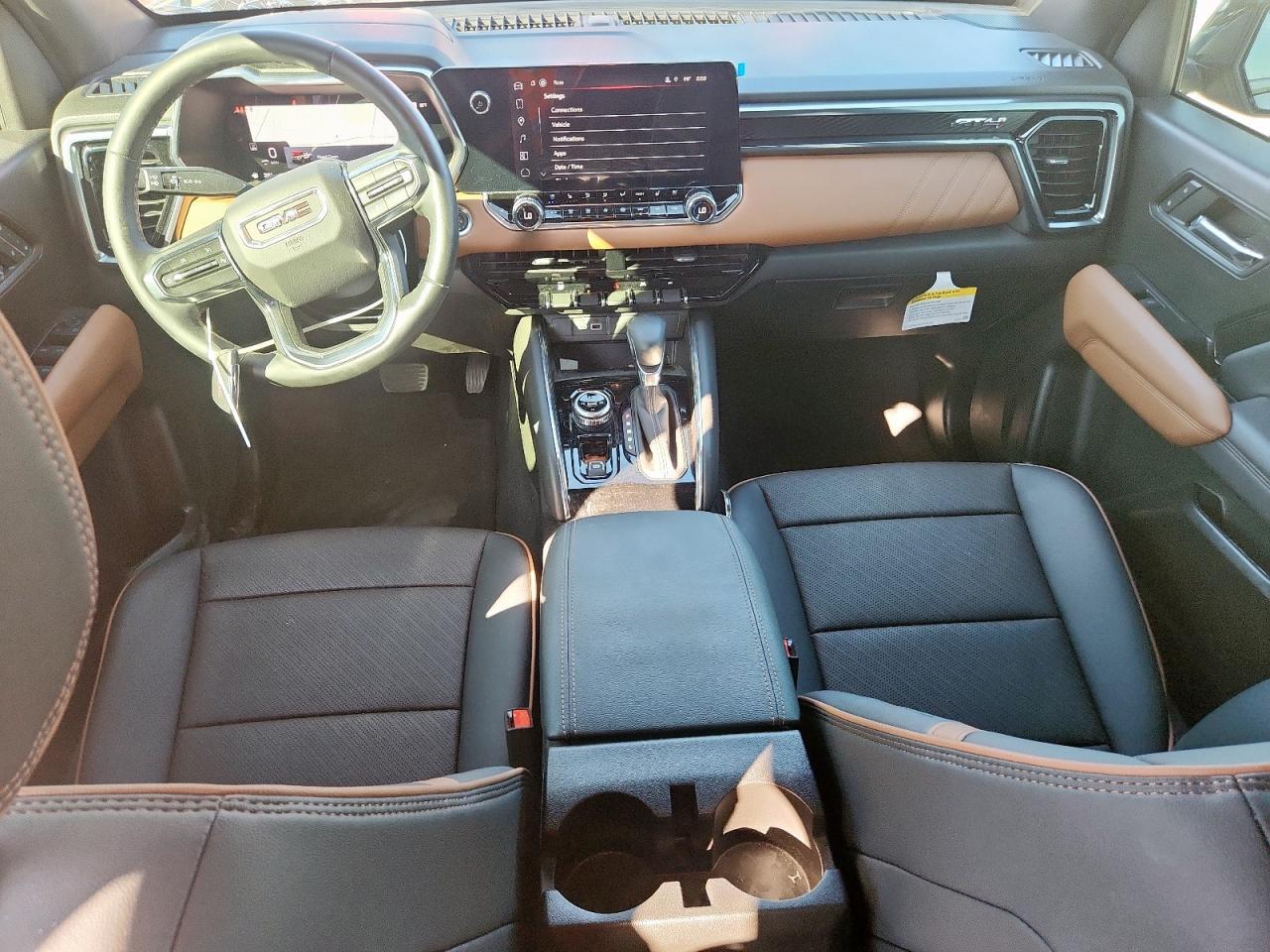 2024 GMC CANYON