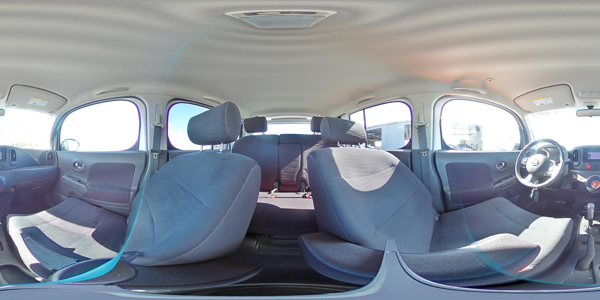 2012 NISSAN CUBE
