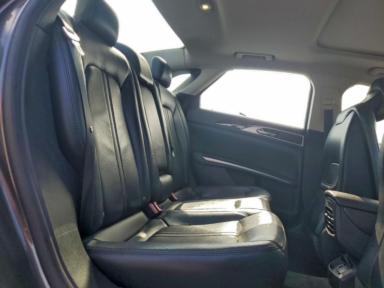 2016 LINCOLN MKZ