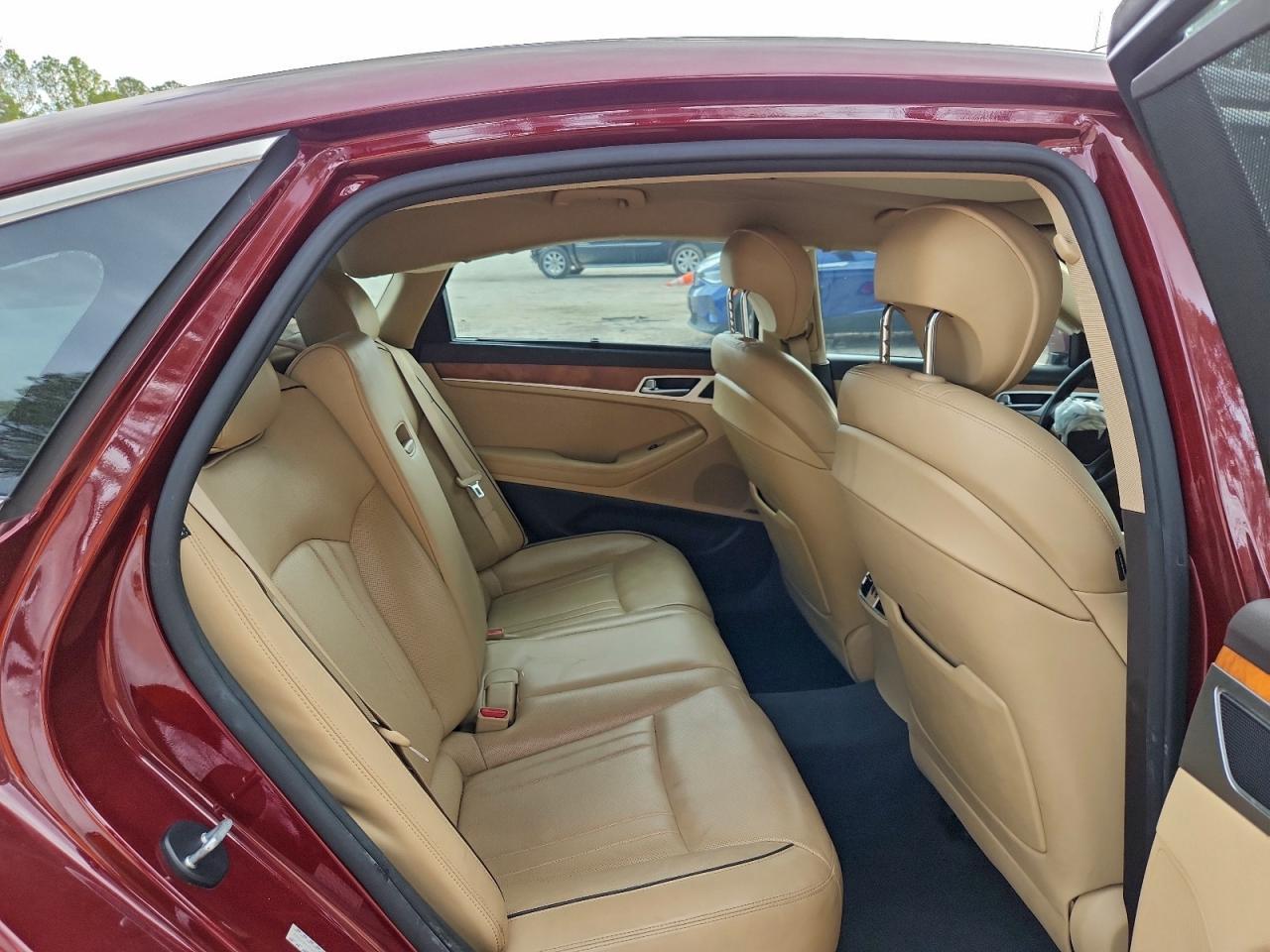 2015 HYUNDAI GENESIS