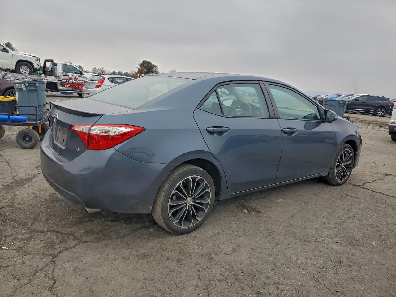 2016 TOYOTA COROLLA