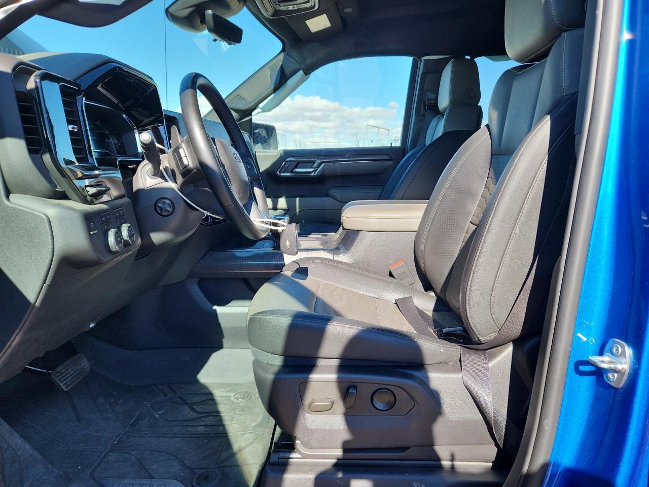 2024 CHEVROLET Silverado