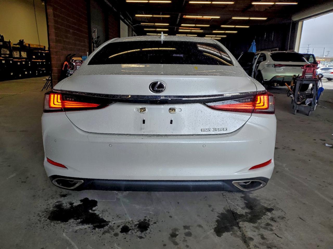 2022 LEXUS ES 350