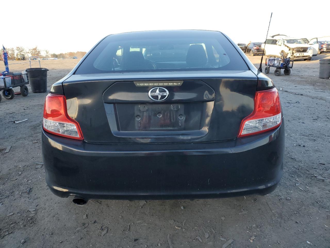 2011 TOYOTA SCION