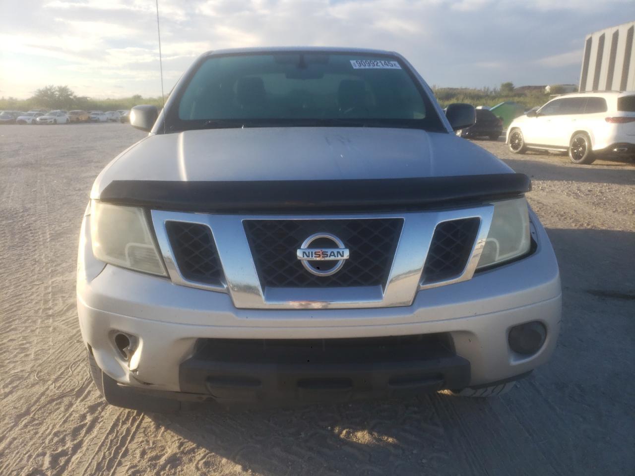 2012 NISSAN Frontier