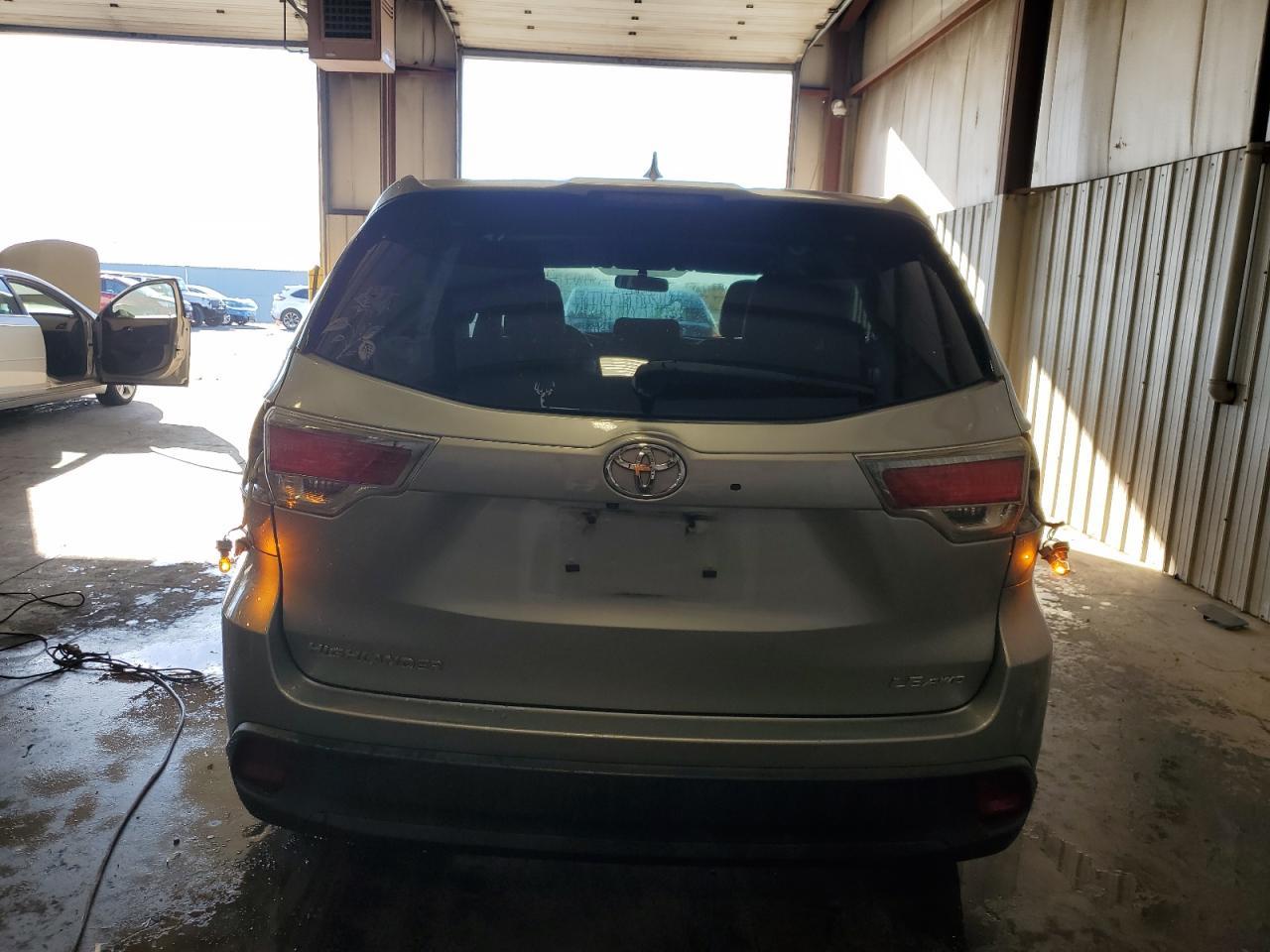 2015 TOYOTA HIGHLANDER
