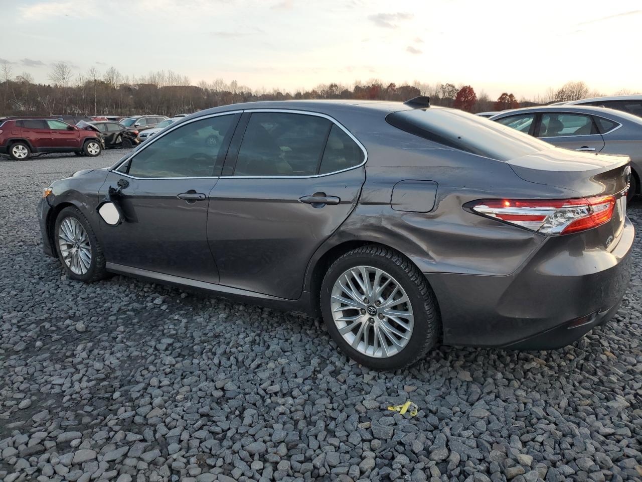 2018 TOYOTA CAMRY