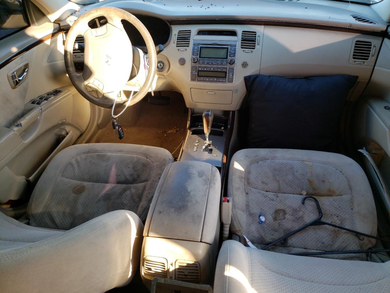 2011 HYUNDAI Azera