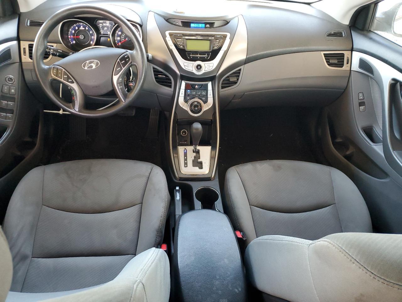 2011 HYUNDAI ELANTRA