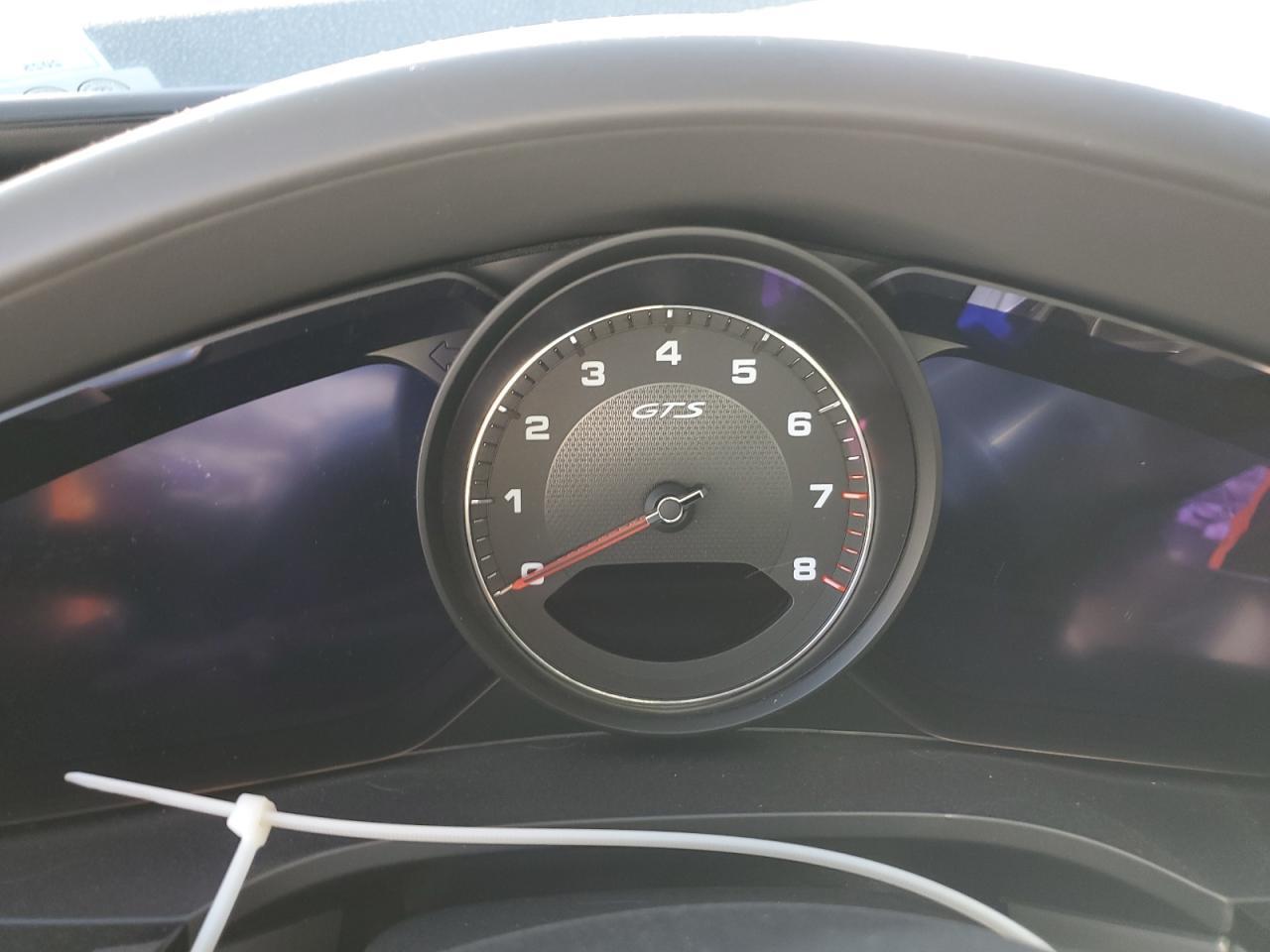 2021 PORSCHE CAYENNE