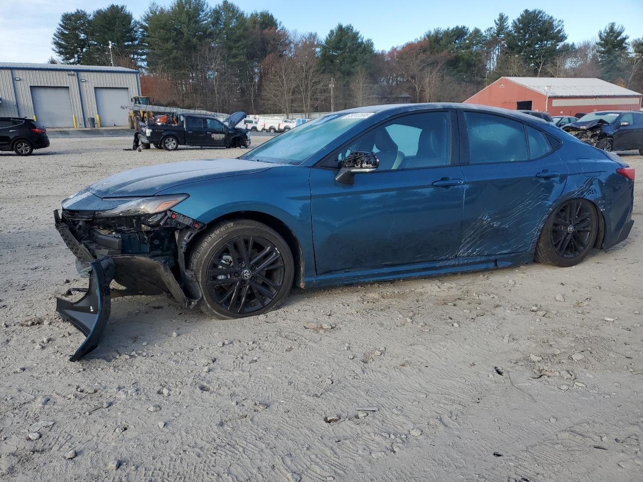 2025 TOYOTA CAMRY