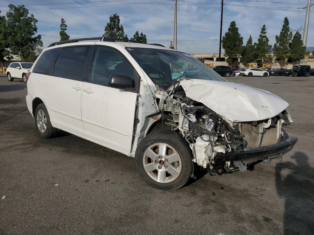 2007 TOYOTA SIENNA