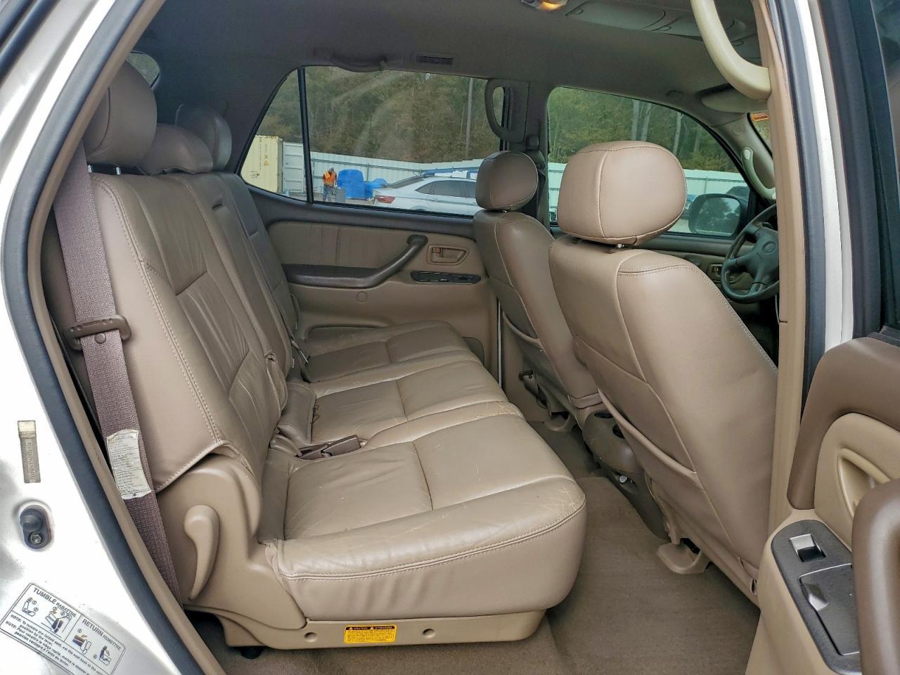 2001 TOYOTA Sequoia