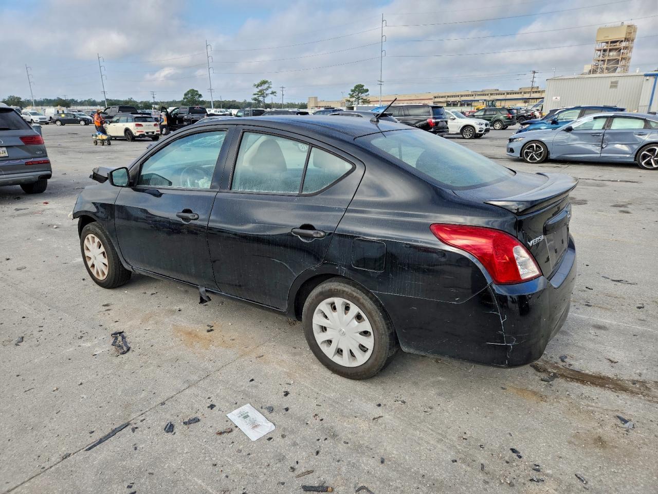 2019 NISSAN VERSA