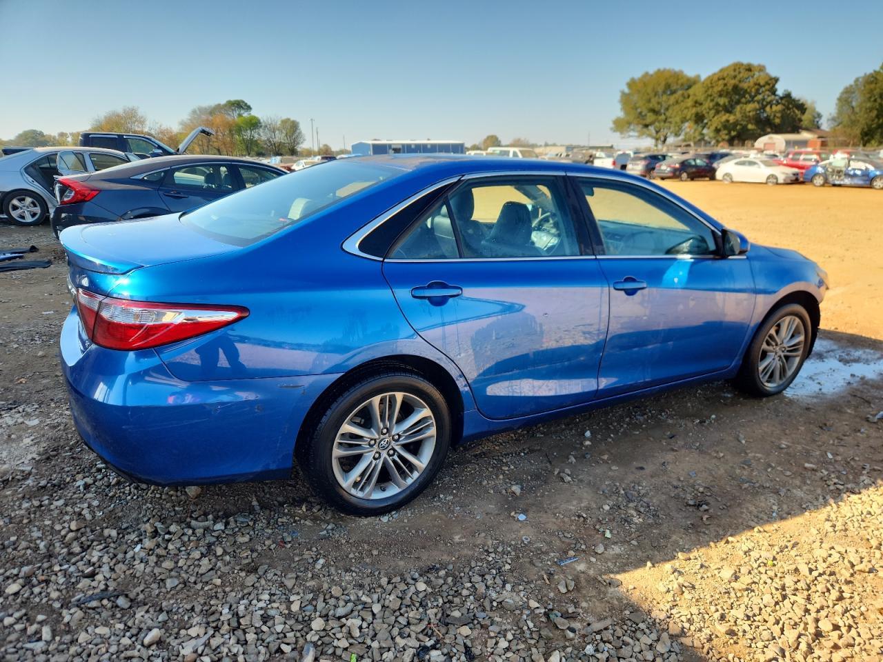 2017 TOYOTA CAMRY