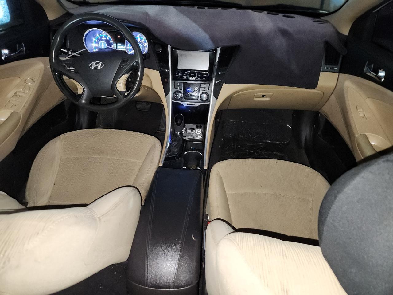 2011 HYUNDAI SONATA