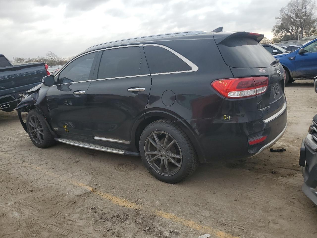 2017 KIA SORENTO