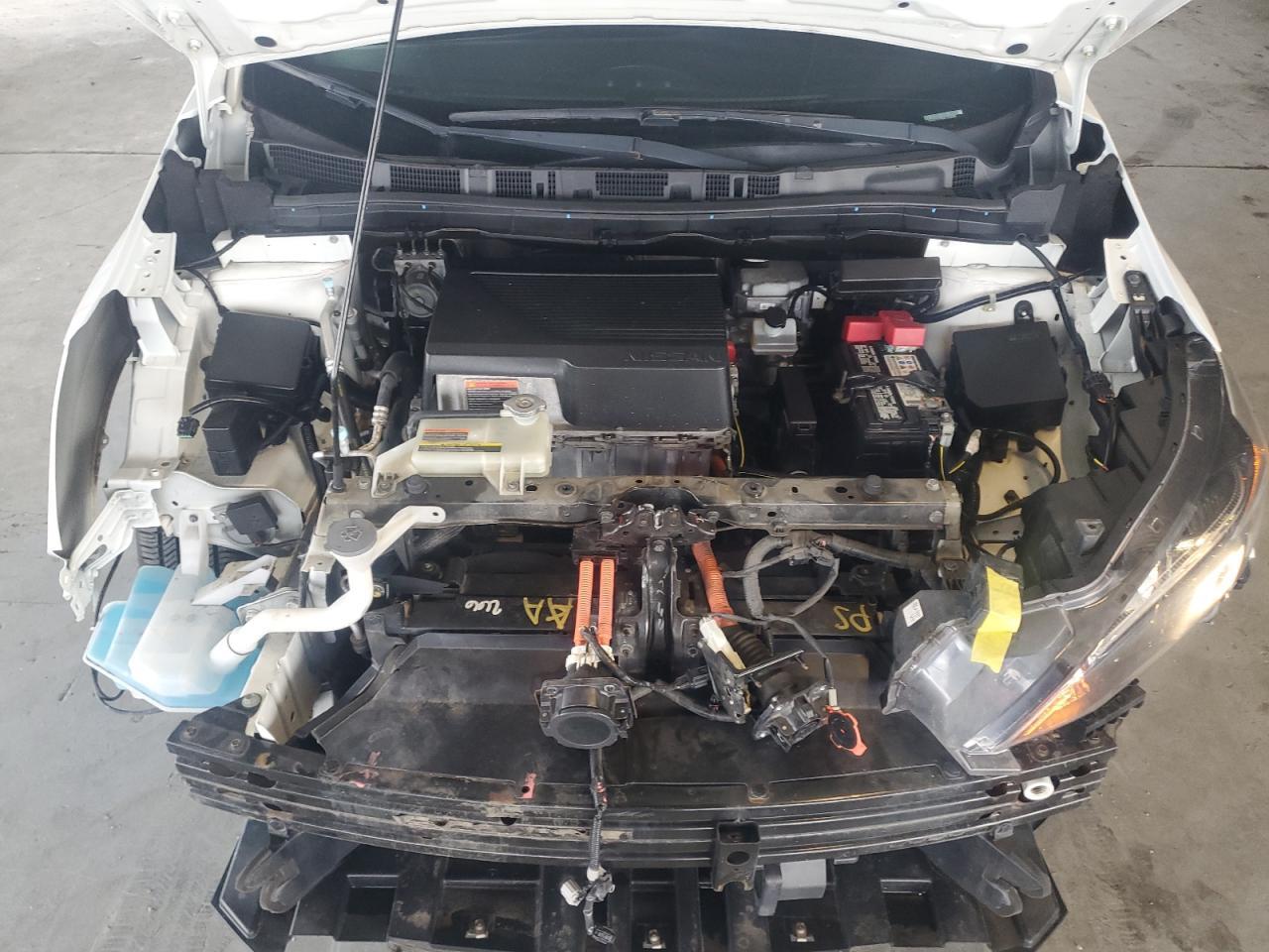 2019 NISSAN LEAF