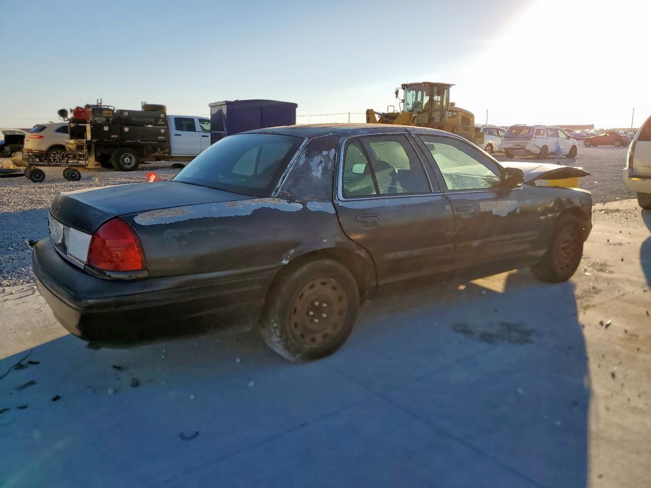 2004 FORD Crown Victoria