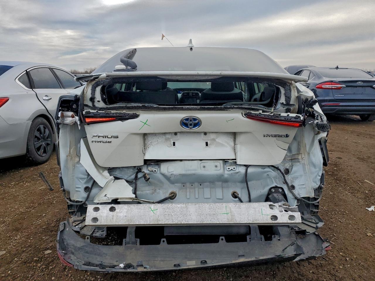 2019 TOYOTA PRIUS