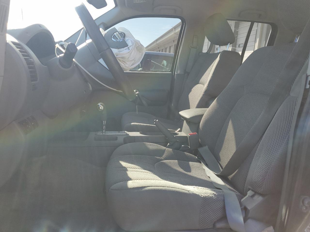 2014 NISSAN Frontier