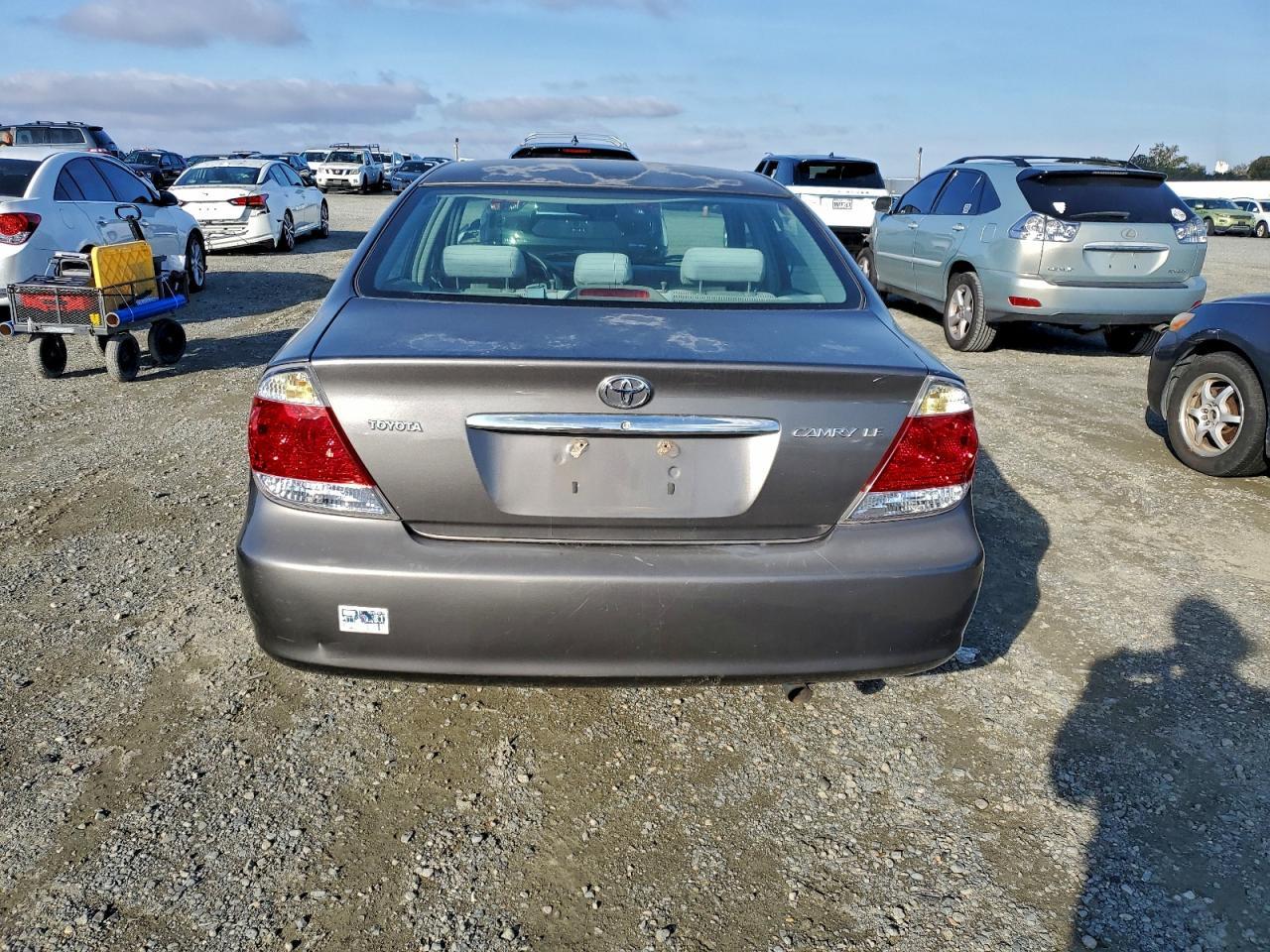 2005 TOYOTA CAMRY
