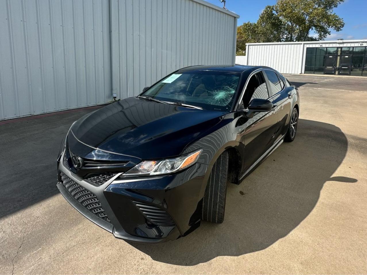 2018 TOYOTA CAMRY