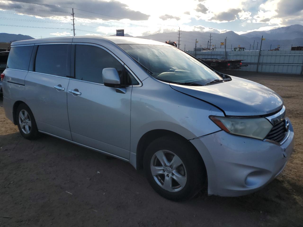 2013 NISSAN Quest