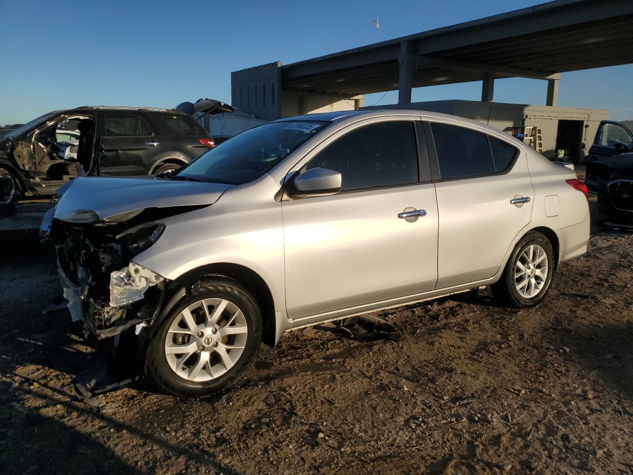 2018 NISSAN VERSA